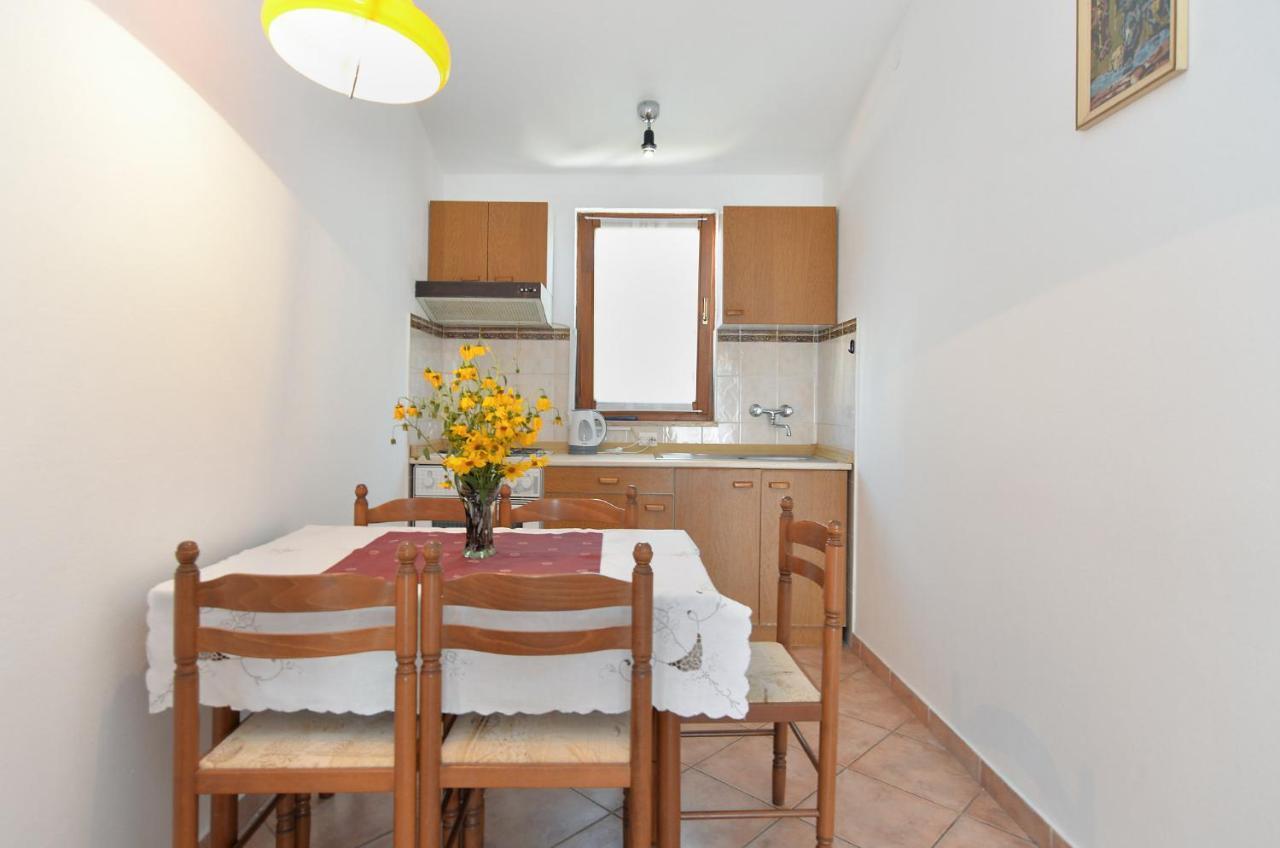 Вилла House Premantura 1096 Экстерьер фото