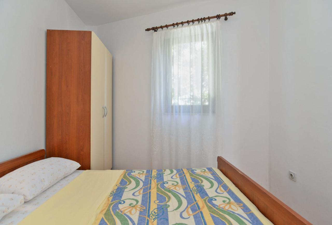 Вилла House Premantura 1096 Экстерьер фото